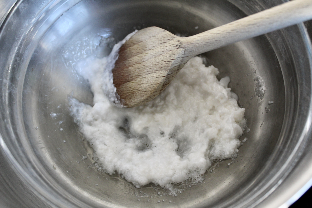 Recette de shampoing solide maison pour cheveux gras - Pepnaf